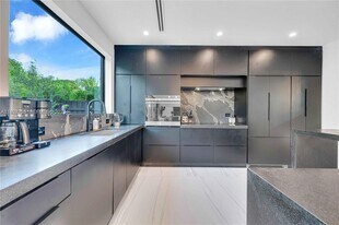 145 NW 51st St in Miami, FL - Building Photo