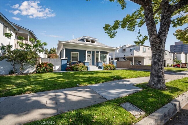 611 W Broadway in Anaheim, CA - Building Photo - Building Photo