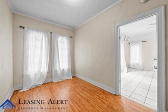 108 S Cummings St in Los Angeles, CA - Building Photo - Building Photo