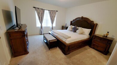 12440 Rimini Wy in Port St. Lucie, FL - Foto de edificio - Building Photo