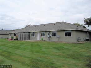 626 W 8th St in New Richmond, WI - Building Photo - Building Photo