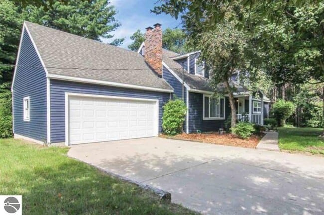 4019 Williamsburg Rd in Williamsburg, MI - Building Photo - Building Photo