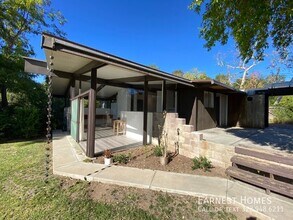 12400 Rochedale Ln in Los Angeles, CA - Building Photo - Building Photo