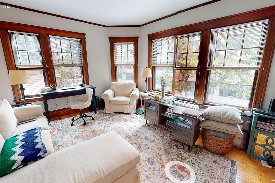9 Story St, Unit 2 in Cambridge, MA - Foto de edificio