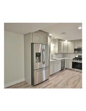 37 Pine St, Unit 3 in Oxford, PA - Building Photo - Building Photo