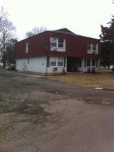 Maple Park Apt in Toluca, IL - Building Photo - Building Photo