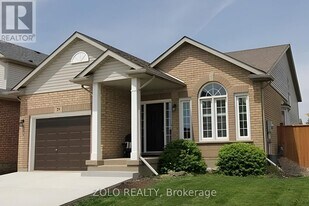 29 Summers Dr in Thorold, ON - Building Photo