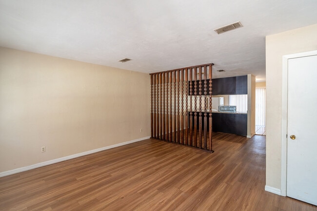 3103 Pontiac Dr in Tallahassee, FL - Building Photo - Building Photo