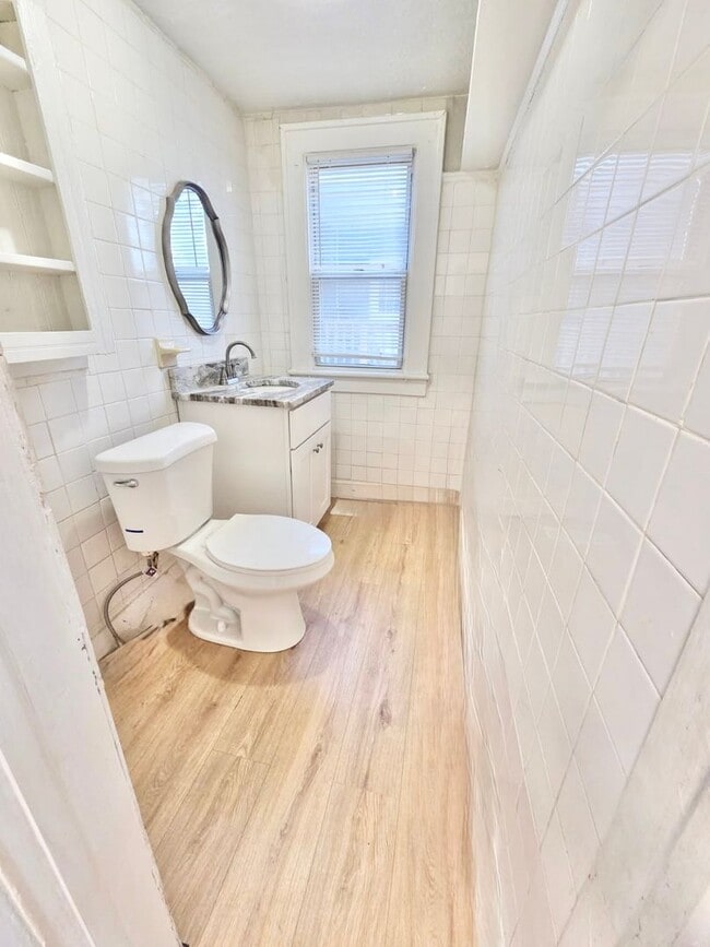 829 W 43rd St in Norfolk, VA - Building Photo - Building Photo