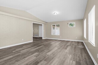 5400 NW 62nd Pl in Ocala, FL - Building Photo - Building Photo