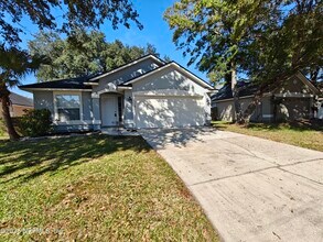 1250 Bedrock Dr in Orange Park, FL - Foto de edificio - Building Photo