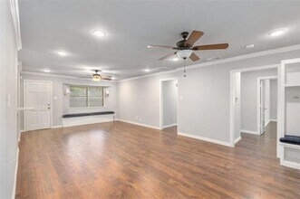 6933 Wake Forrest Dr in Dallas, TX - Building Photo - Building Photo