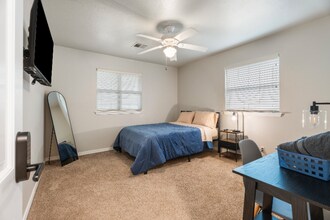 4719 S Lakewood Ave in Tulsa, OK - Building Photo - Building Photo