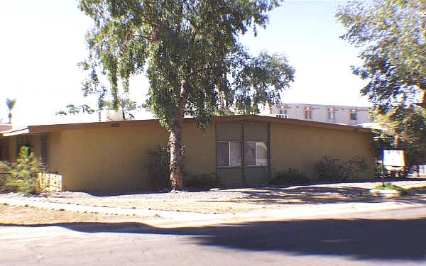 Colter Apartments in Phoenix, AZ - Building Photo