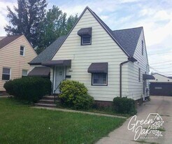 12817 Oakview Blvd in Garfield Heights, OH - Building Photo