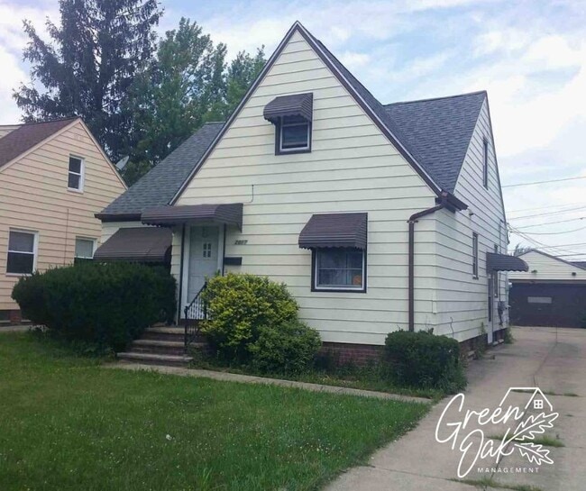 property at 12817 Oakview Blvd