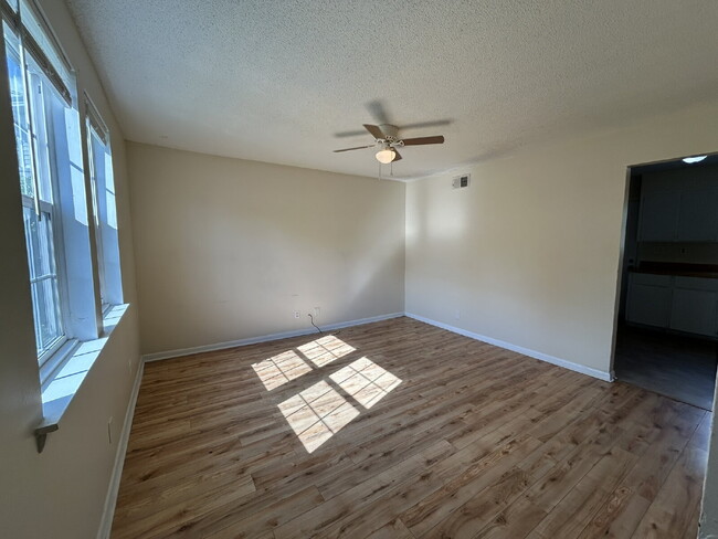 309 Pleasant St in Hinesville, GA - Building Photo - Building Photo