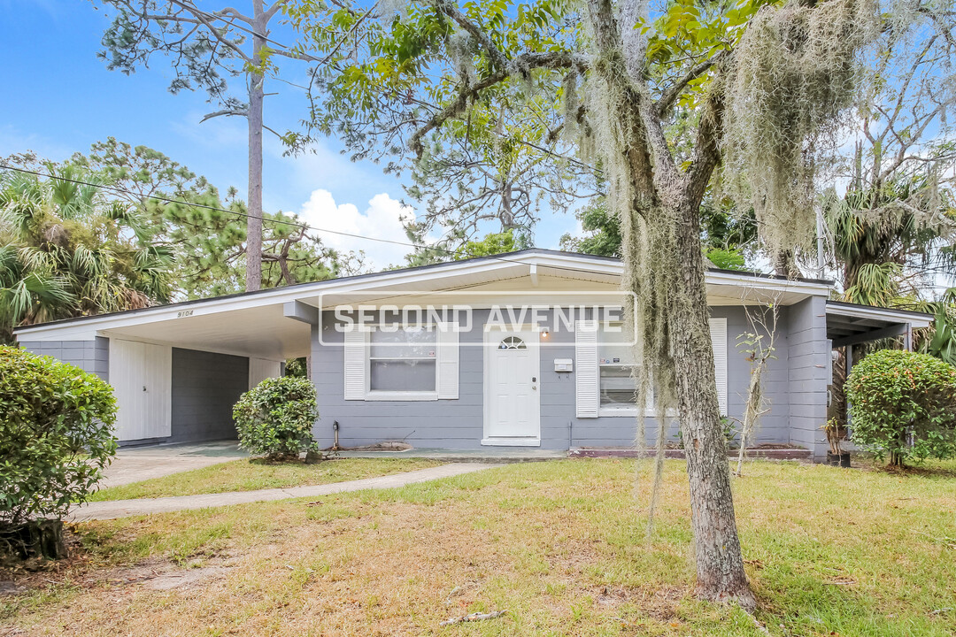 9104 Castle Blvd in Jacksonville, FL - Building Photo