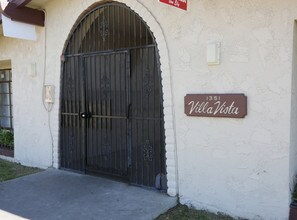 Villa Vista in San Bernardino, CA - Foto de edificio - Building Photo