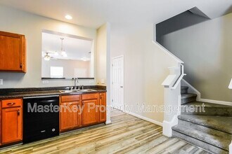 1640 Extine Ln in Raleigh, NC - Building Photo - Building Photo