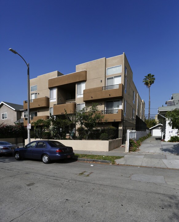 851 S Gramercy Pl in Los Angeles, CA - Foto de edificio