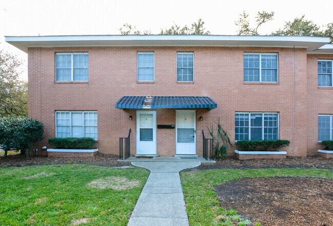 173 Rutledge Ave-Unit -B in Charleston, SC - Building Photo - Building Photo