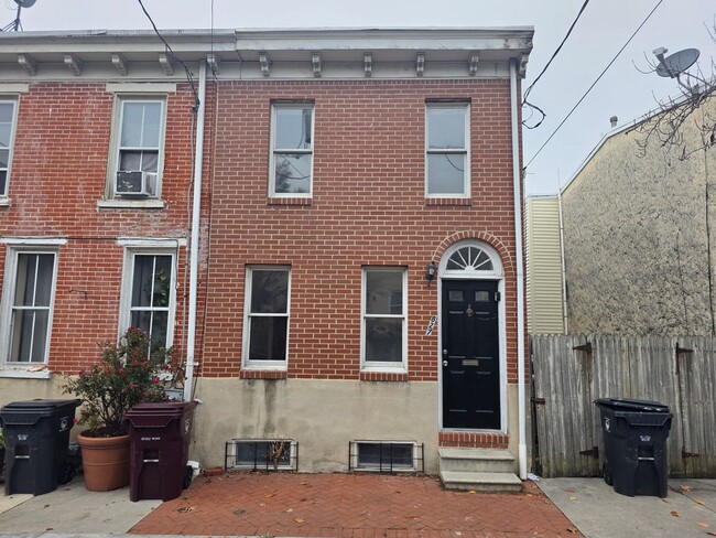 property at 827 Windsor St