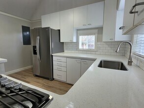 2506 State St, Unit A in Everett, WA - Foto de edificio - Building Photo