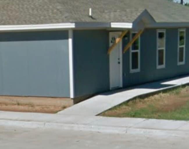 6518 Temple Ave