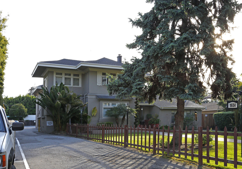 1634 The Alameda in San Jose, CA - Foto de edificio