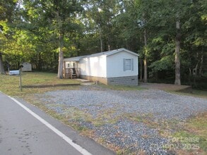 368 Hudson White Trail in Lincolnton, NC - Foto de edificio - Building Photo