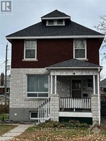 157 Bayswater Ave