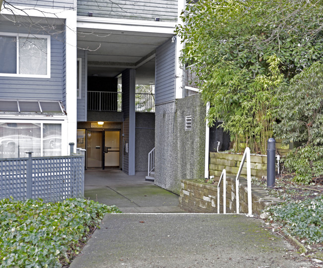 Champlain Ridge On Champlain Crescent in Vancouver, BC - Building Photo - Building Photo