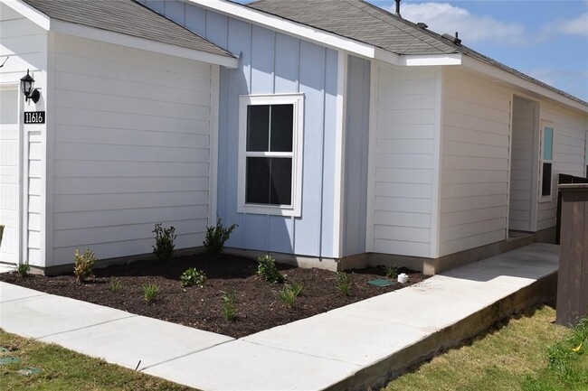 11616 Domenico Cv in Austin, TX - Building Photo - Building Photo