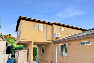 4512 Huntington Dr N in Los Angeles, CA - Building Photo - Building Photo