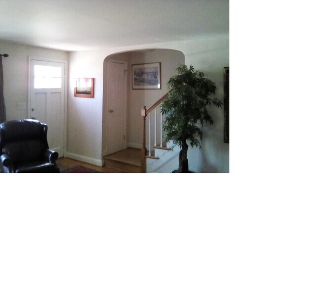 7028 Heathfield Rd in Baltimore, MD - Building Photo - Building Photo