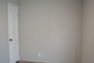 100 Garlington Cir in Waycross, GA - Building Photo