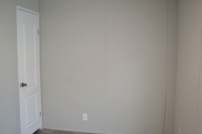 property at 100 Garlington Cir