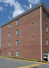 Phoebus Square in Portsmouth, VA - Building Photo - Building Photo