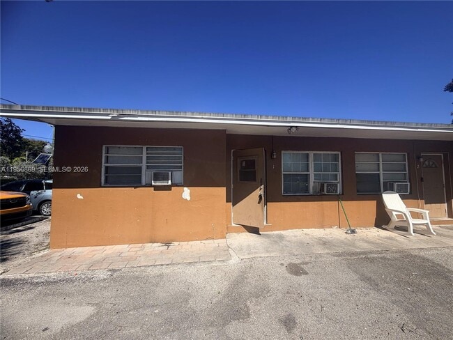 612 NW 14th Ave in Fort Lauderdale, FL - Building Photo - Building Photo