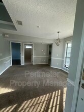 2867 Lantana Lakes Dr W in Jacksonville, FL - Foto de edificio - Building Photo