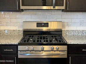 103 Tenor St in Youngsville, LA - Building Photo - Building Photo