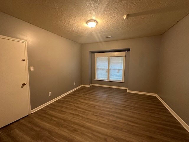 2099 Forest St in Milan, TN - Building Photo - Building Photo