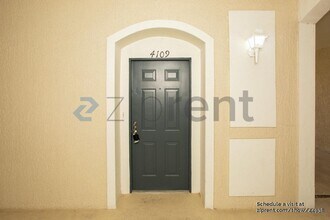 7801 Point Meadows Dr in Jacksonville, FL - Building Photo - Building Photo