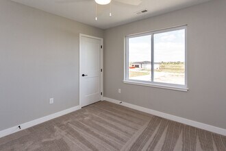 1407 NE Savana Dr in Grimes, IA - Building Photo - Building Photo