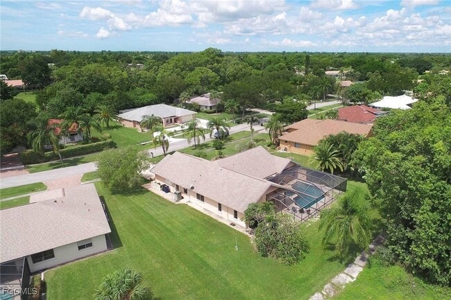 4220 Glasgow Ct in North Fort Myers, FL - Building Photo - Building Photo