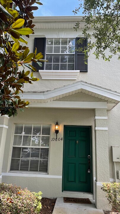 10604 Savannah Wood Ct in Orlando, FL - Building Photo