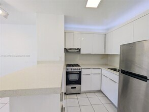 710 Washington Ave in Miami Beach, FL - Building Photo - Building Photo