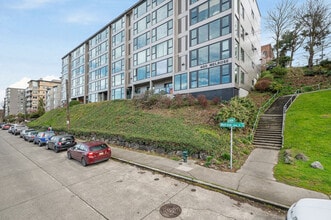 400 Melrose Ave E, Unit 103 in Seattle, WA - Foto de edificio - Building Photo