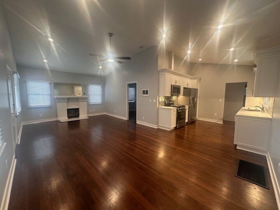 1611-1615 Robinson Ave in San Diego, CA - Building Photo